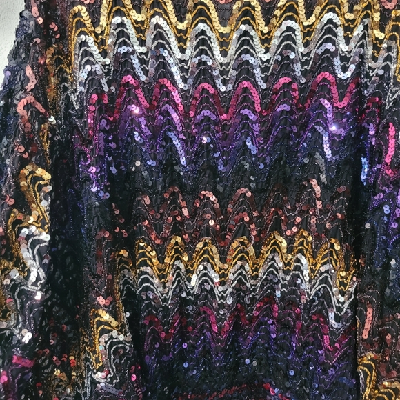 Unique vintage sequined bubble sleeve top - Picture 3 of 12